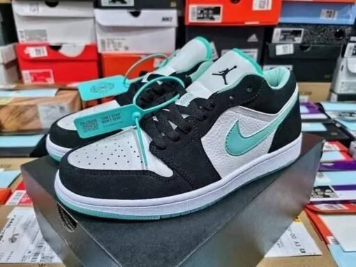 Nike Shoe pallet